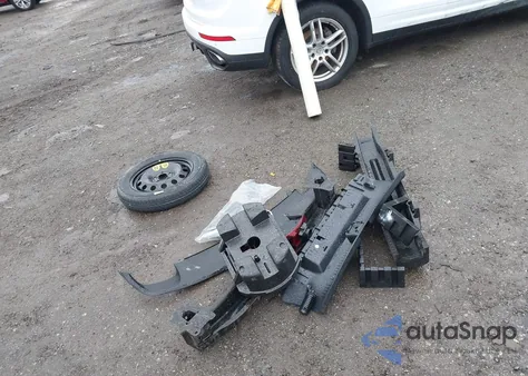 2016 Volkswagen Jetta 1.4T S z USA, uszkodzony, nr VIN 3VW167AJ9GM264437